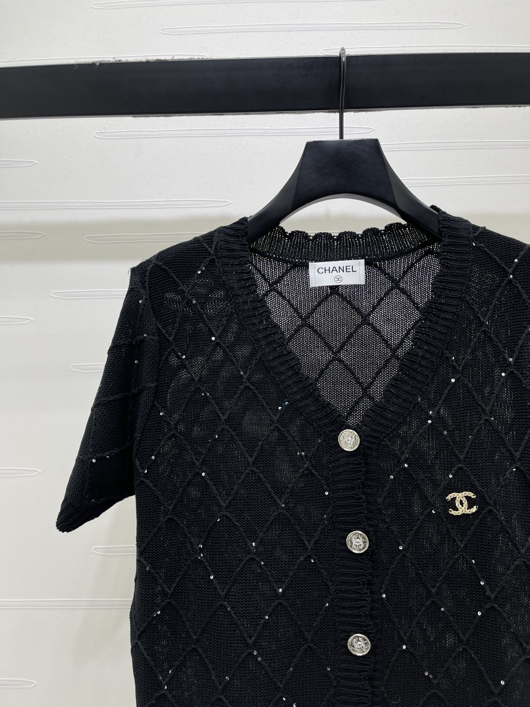 Women's short sleeves